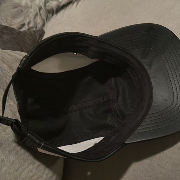 Supreme two tone leather hat - Picture 2 of 5